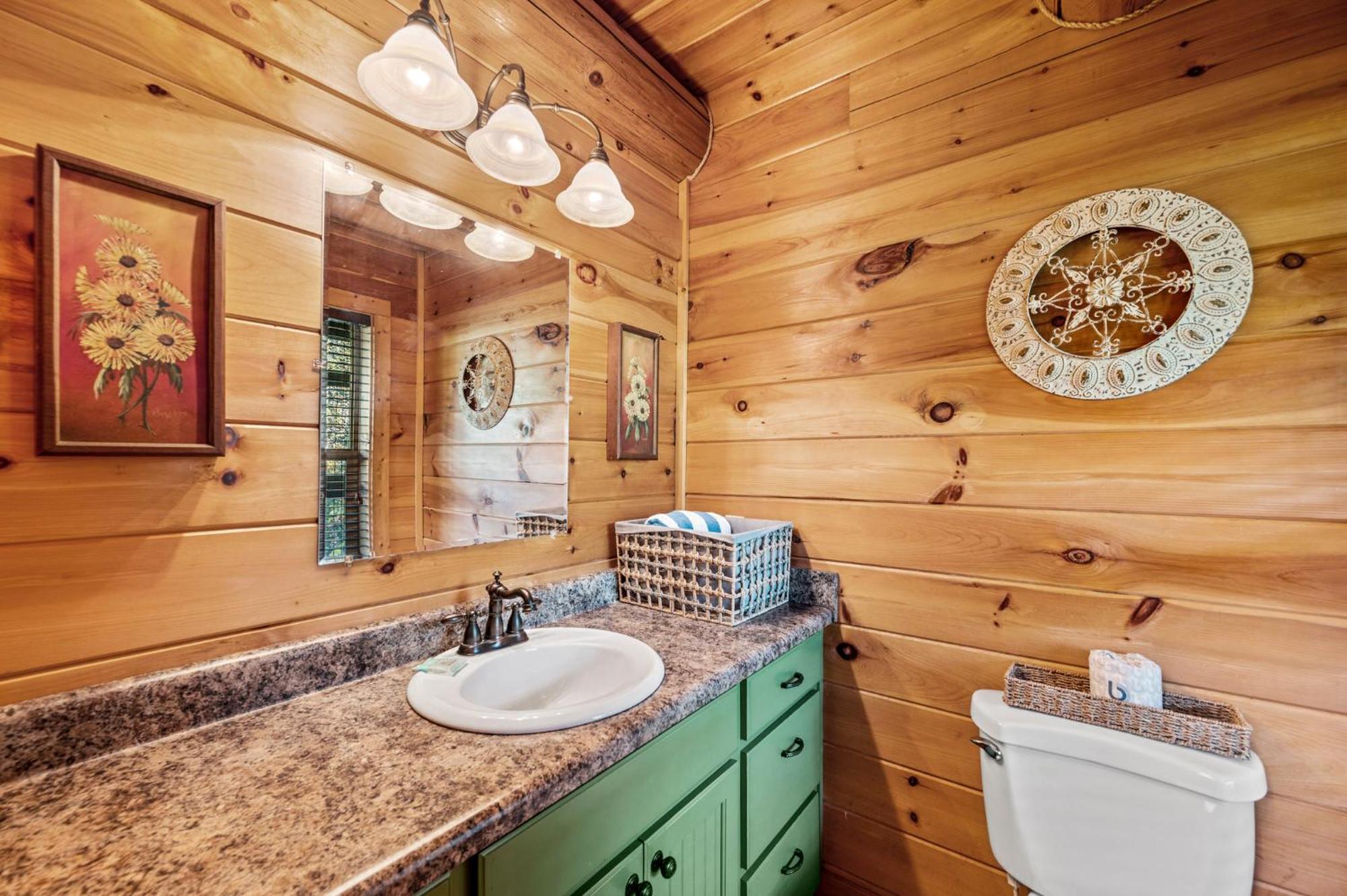 Relaxation Retreat - Pickleball Cabin - Wi-Fi, Fire Pit With Bar, Ev, Game Room, Hot Tub, Pool Access - Mins To Pf Sevierville Bagian luar foto
