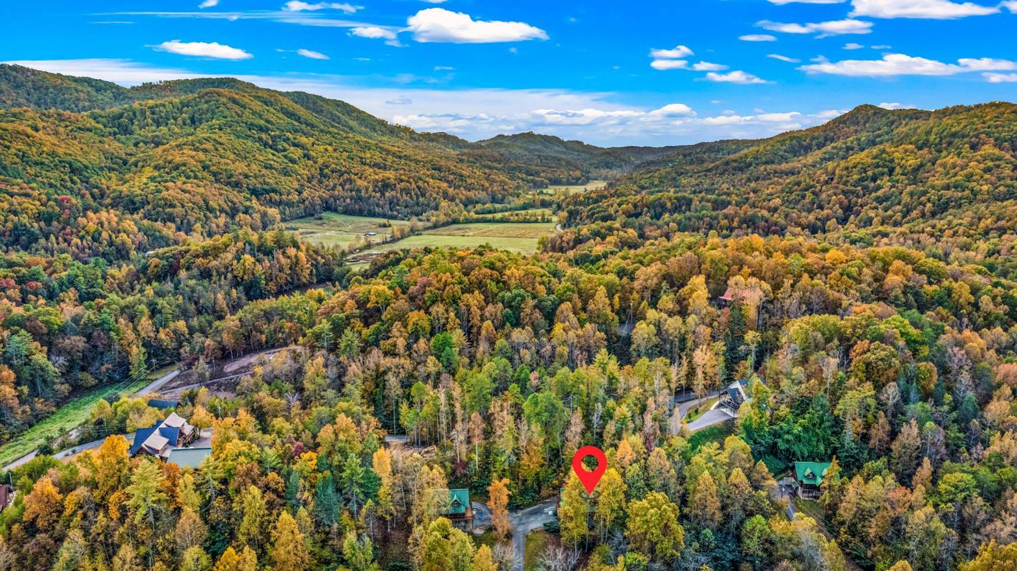 Relaxation Retreat - Pickleball Cabin - Wi-Fi, Fire Pit With Bar, Ev, Game Room, Hot Tub, Pool Access - Mins To Pf Sevierville Bagian luar foto