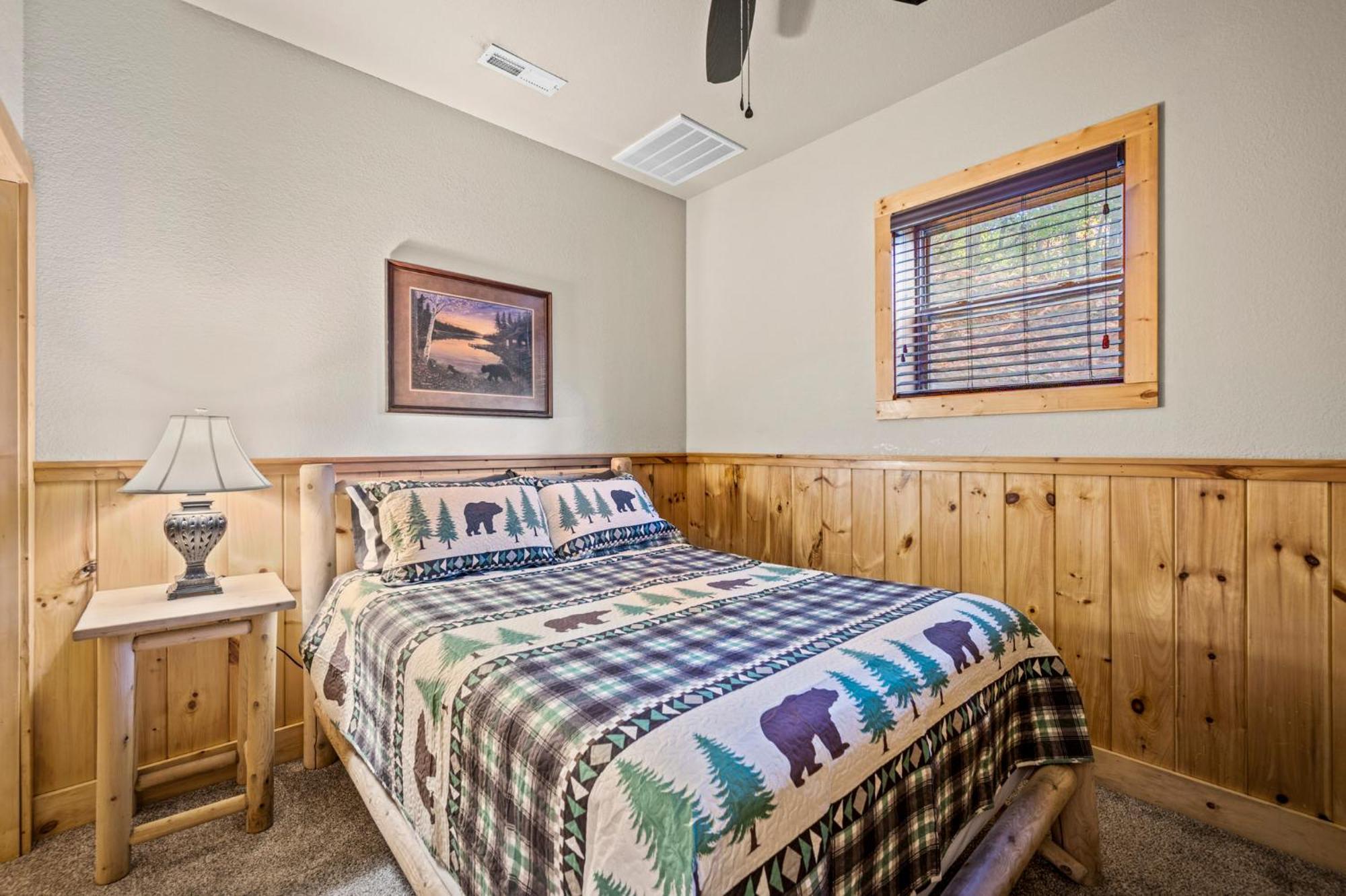 Relaxation Retreat - Pickleball Cabin - Wi-Fi, Fire Pit With Bar, Ev, Game Room, Hot Tub, Pool Access - Mins To Pf Sevierville Bagian luar foto