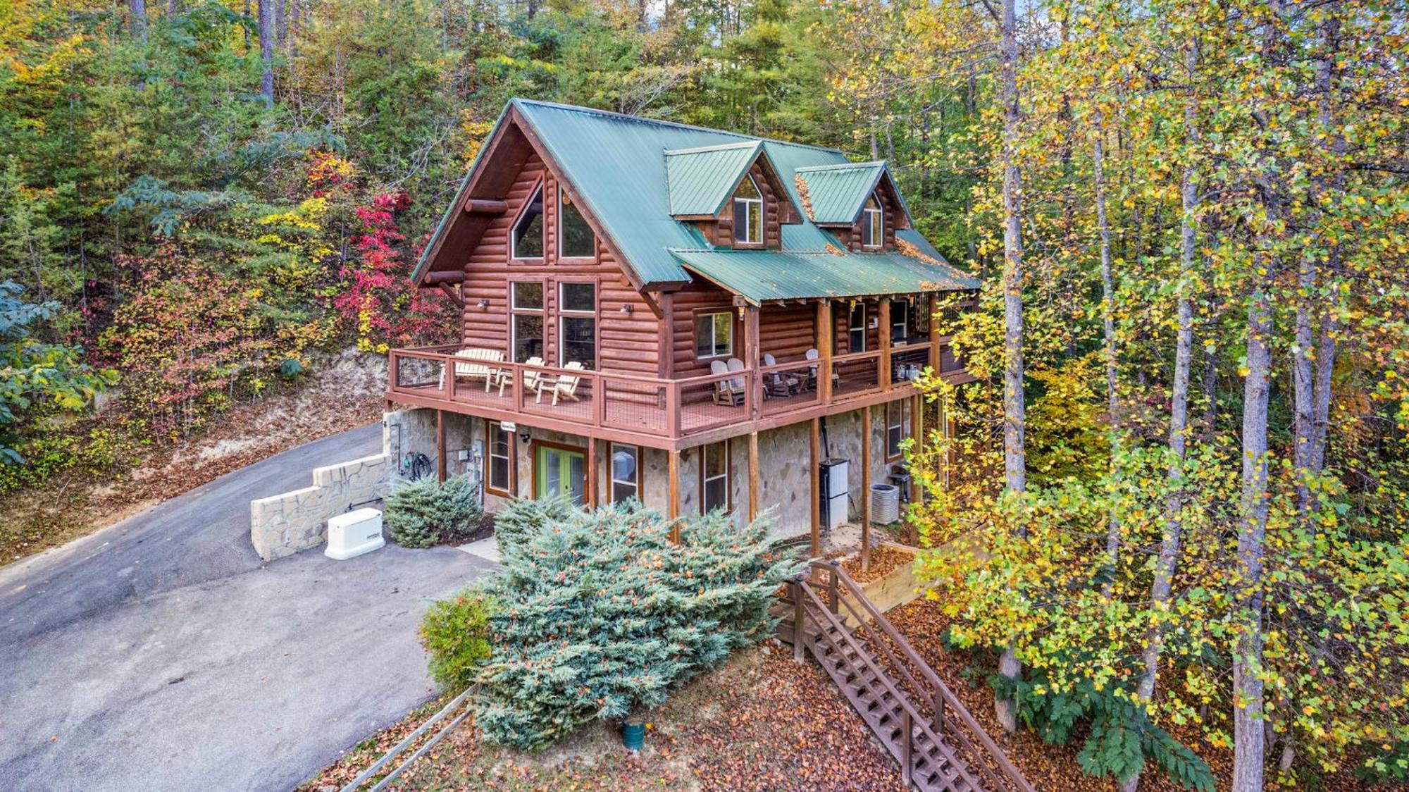 Relaxation Retreat - Pickleball Cabin - Wi-Fi, Fire Pit With Bar, Ev, Game Room, Hot Tub, Pool Access - Mins To Pf Sevierville Bagian luar foto