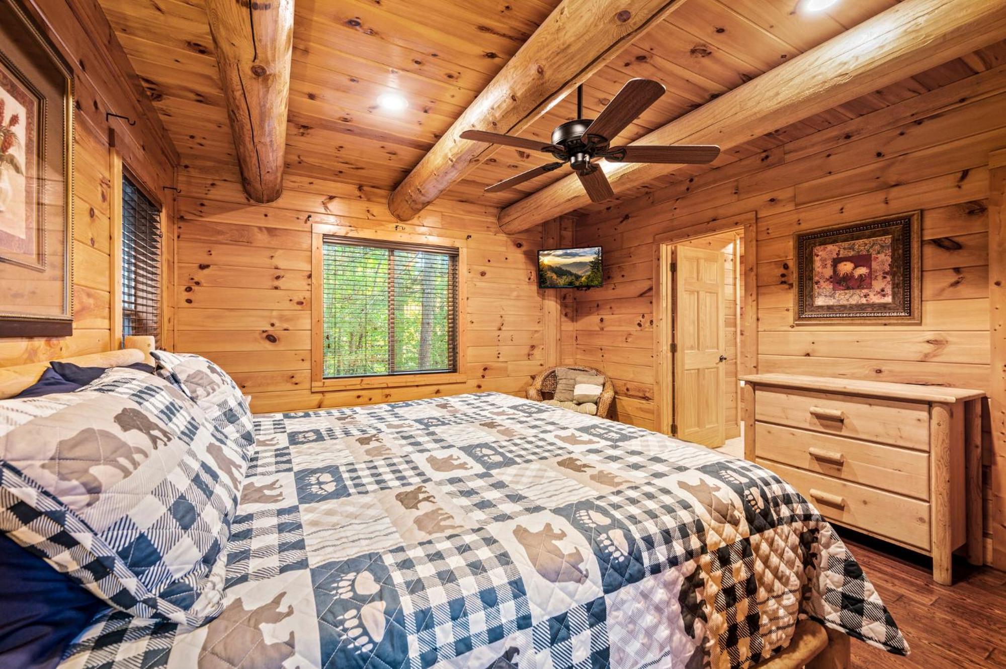 Relaxation Retreat - Pickleball Cabin - Wi-Fi, Fire Pit With Bar, Ev, Game Room, Hot Tub, Pool Access - Mins To Pf Sevierville Bagian luar foto