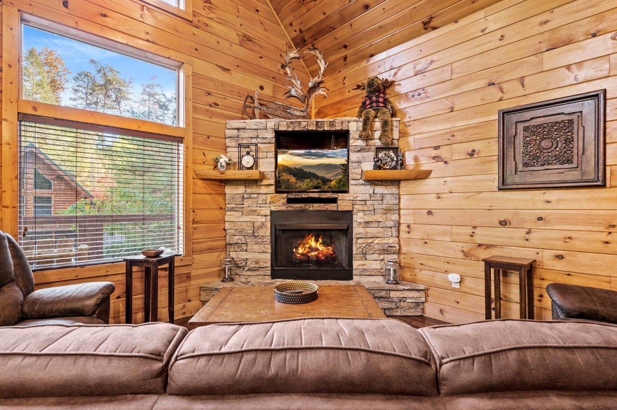 Relaxation Retreat - Pickleball Cabin - Wi-Fi, Fire Pit With Bar, Ev, Game Room, Hot Tub, Pool Access - Mins To Pf Sevierville Bagian luar foto