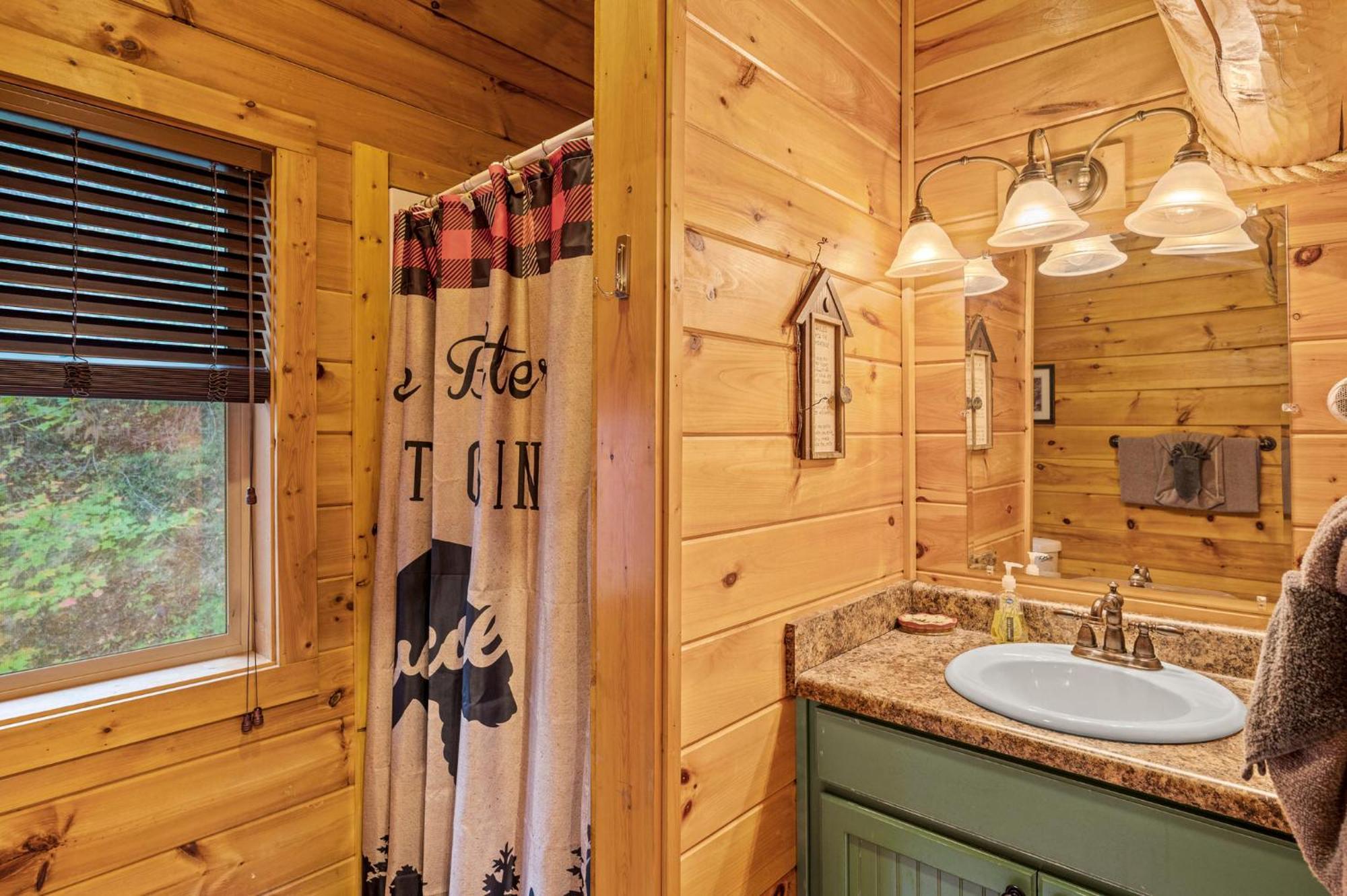 Relaxation Retreat - Pickleball Cabin - Wi-Fi, Fire Pit With Bar, Ev, Game Room, Hot Tub, Pool Access - Mins To Pf Sevierville Bagian luar foto